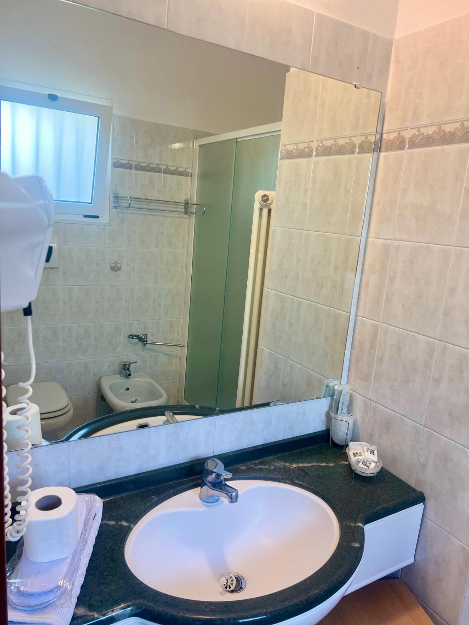 Hotel Villa Luigia ريميني المظهر الخارجي الصورة