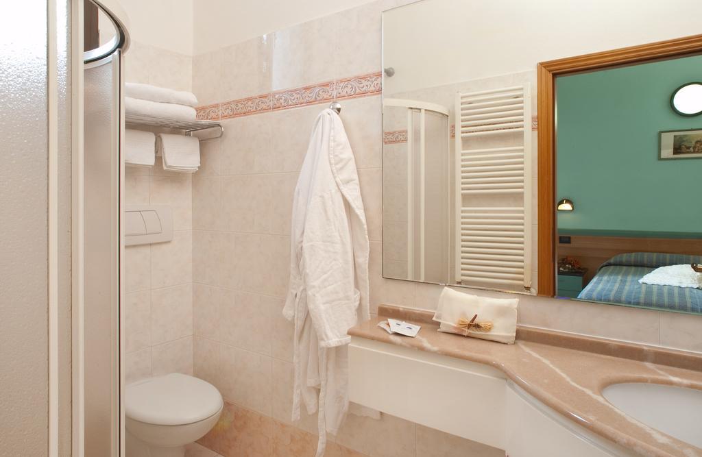 Hotel Villa Luigia ريميني المظهر الخارجي الصورة